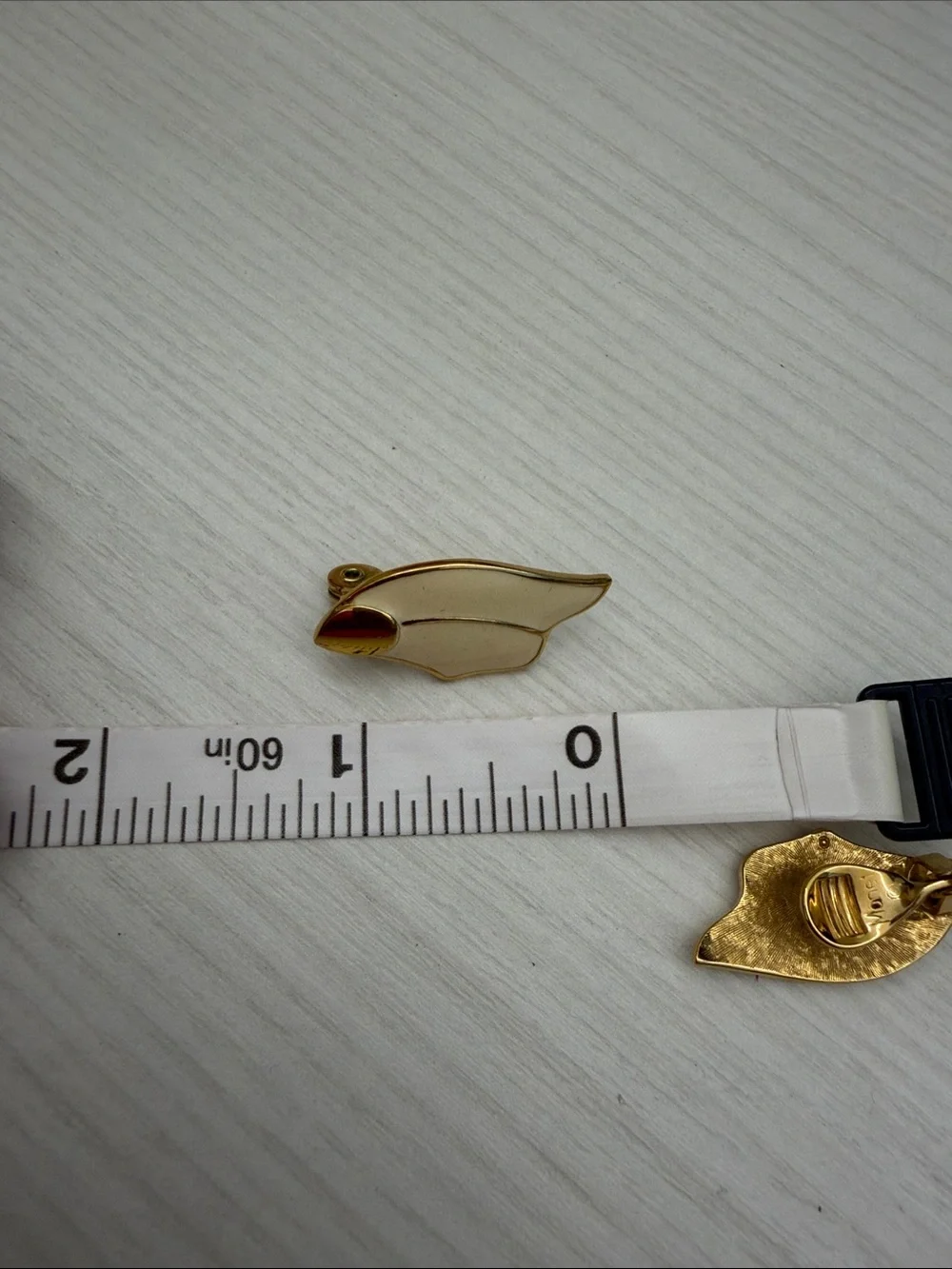 Monet Cream and Gold Leaf Clip Earrings